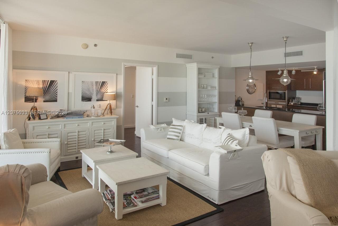 465 Brickell Ave # 4703, Miami FL 33131 photo 5