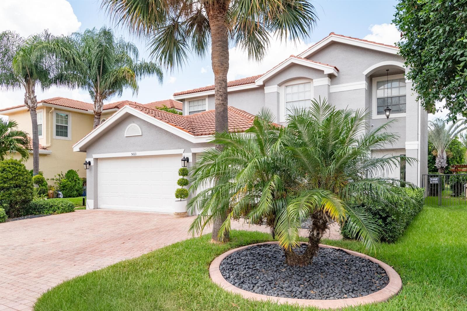 5013 COBALT Court, FL 33463 photo 3
