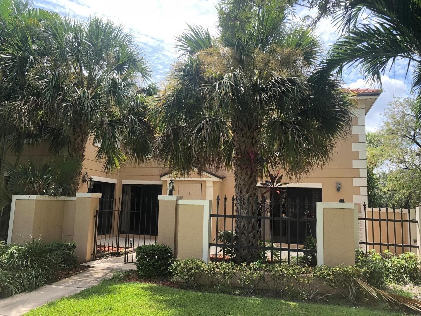 356 PRESTWICK Circle # 1, Palm Beach Gardens FL 33418 photo 3