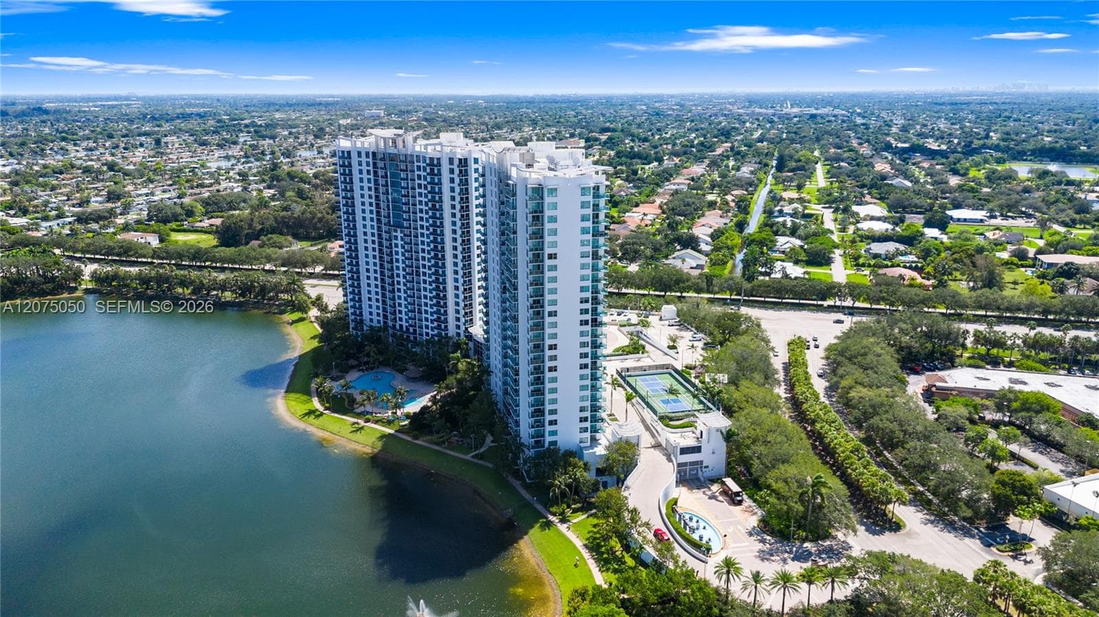 2641 N Flamingo Rd # 905N, Sunrise, FL 33323 photo 5