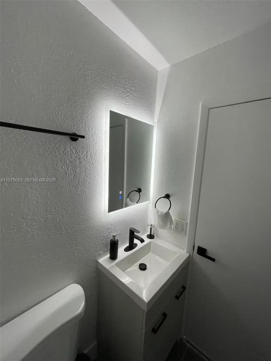 2216 Fillmore St # 4, Hollywood FL 33020 photo 4