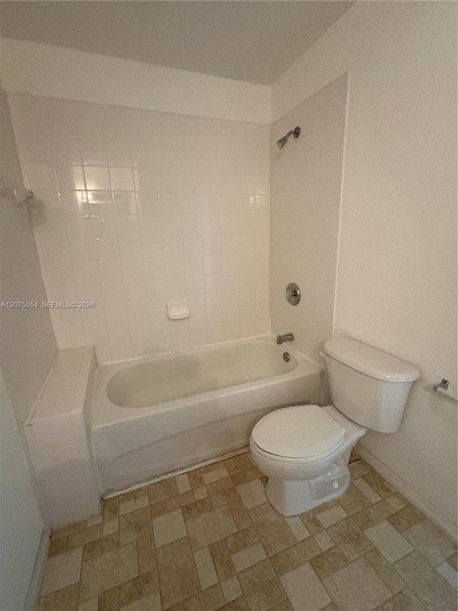 2064 NE 167th St # 157, North Miami Beach FL 33162 photo 5
