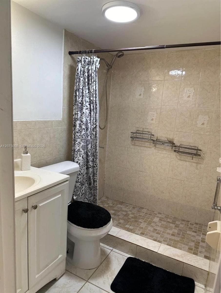 861 NE 1st Pl, Hialeah FL 33010 photo 5