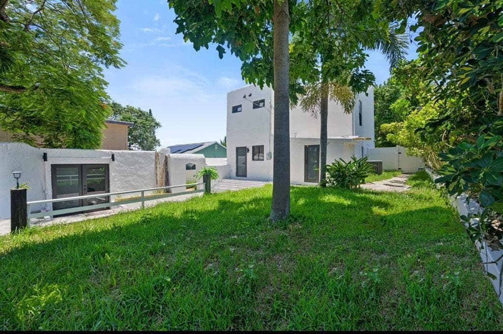 823 33rd Street, West Palm Beach FL 33407 photo 3