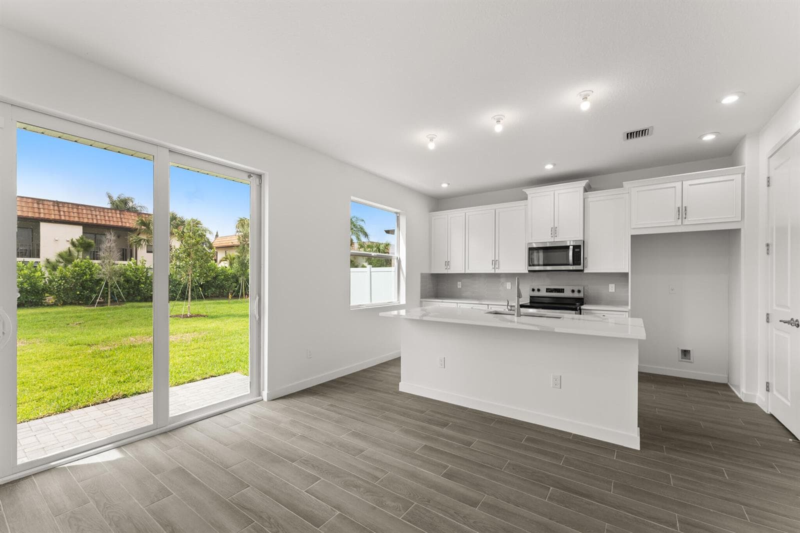 7296 CLAUDELLE Street, Lake Worth FL 33467 photo 2