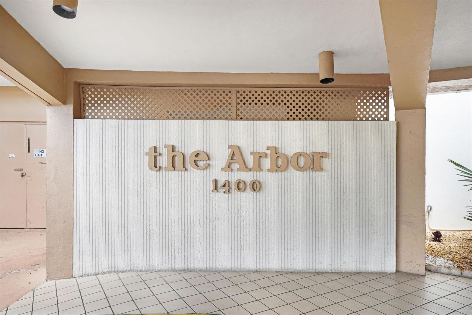 1400 Saint Charles Place # 624, Pembroke Pines FL 33026