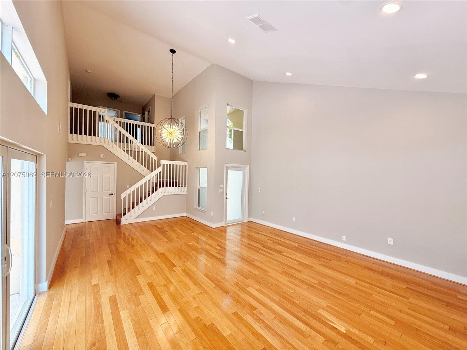 1140 Oysterwood St, Hollywood FL 33019 photo 4
