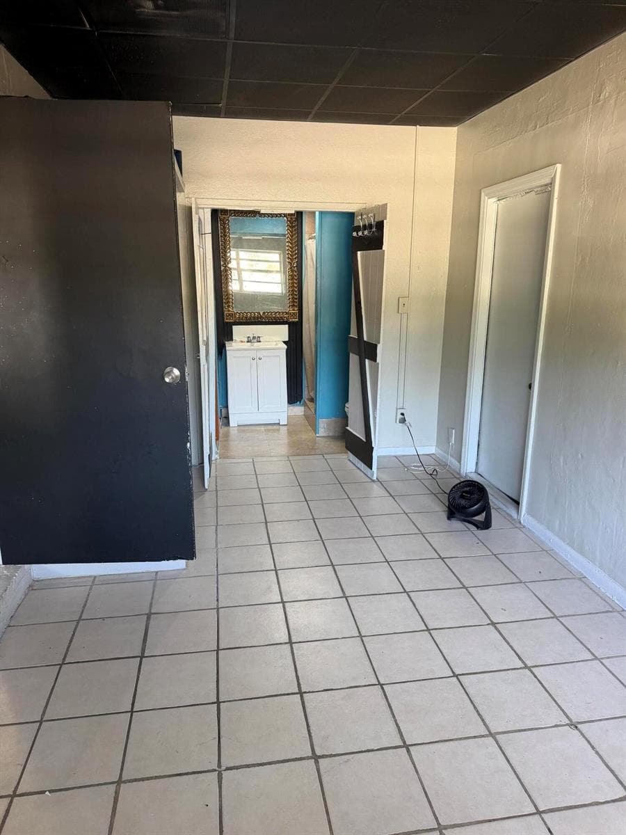 123 SW 22ND Avenue, Fort Lauderdale FL 33312 photo 4
