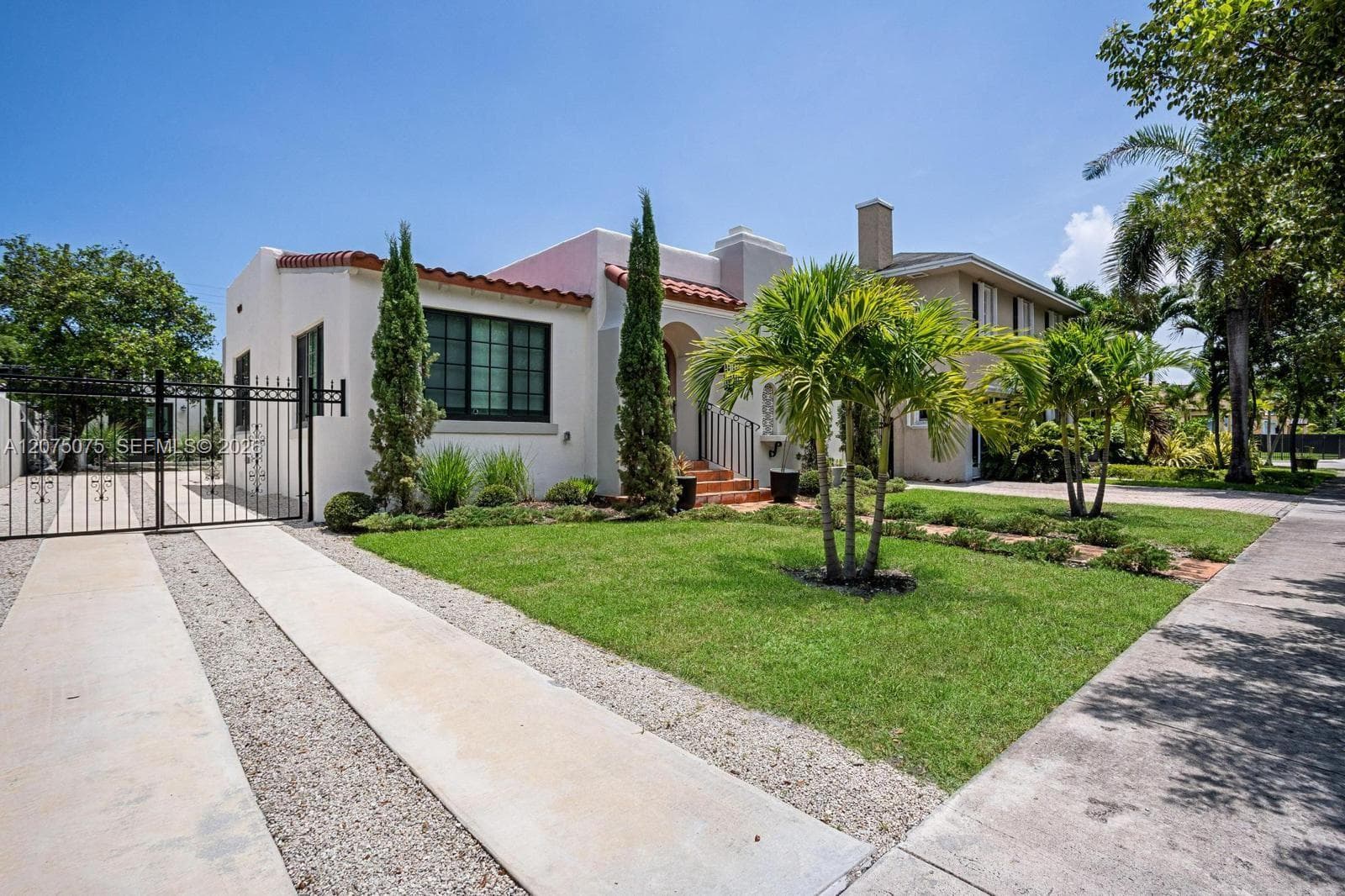 1424 SW 11th St, Miami FL 33135 photo 3