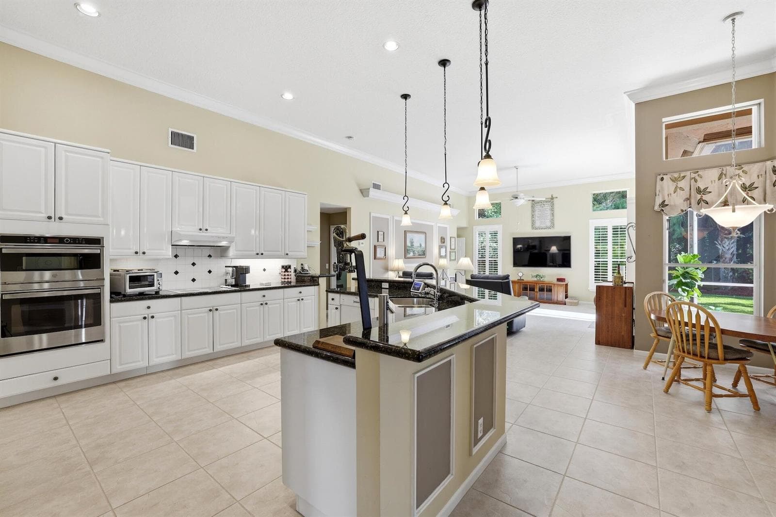 606 CYPRESS GREEN Circle, Wellington FL 33414 photo 5