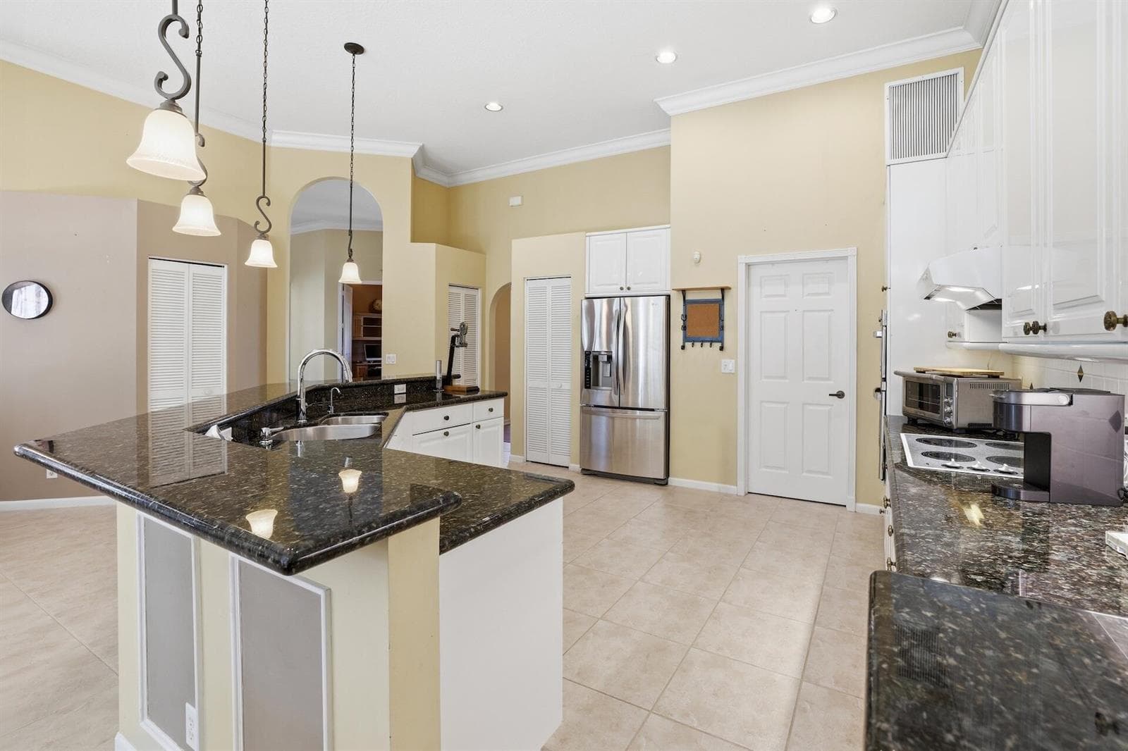 606 CYPRESS GREEN Circle, Wellington FL 33414 photo 4