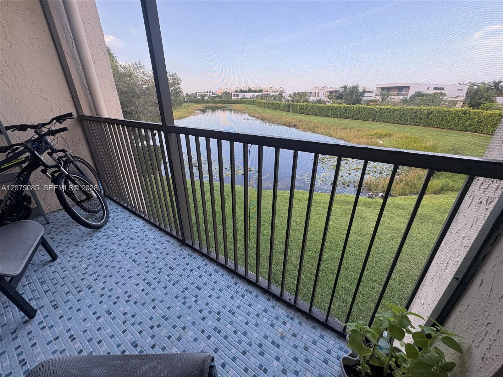 16471 Blatt Blvd # 203, Weston FL 33326