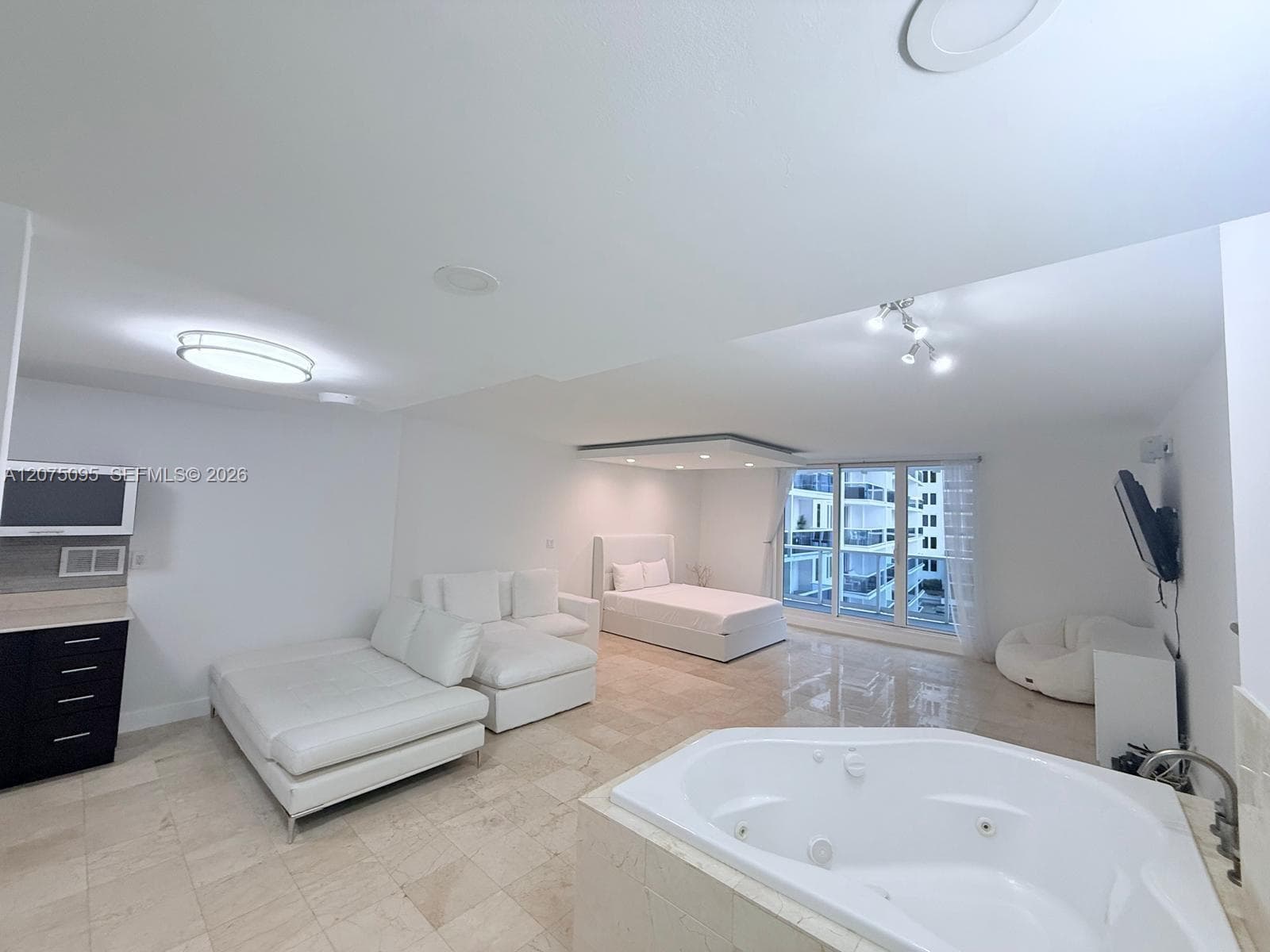 2301 Collins Ave # 621, Miami Beach FL 33139 photo 4