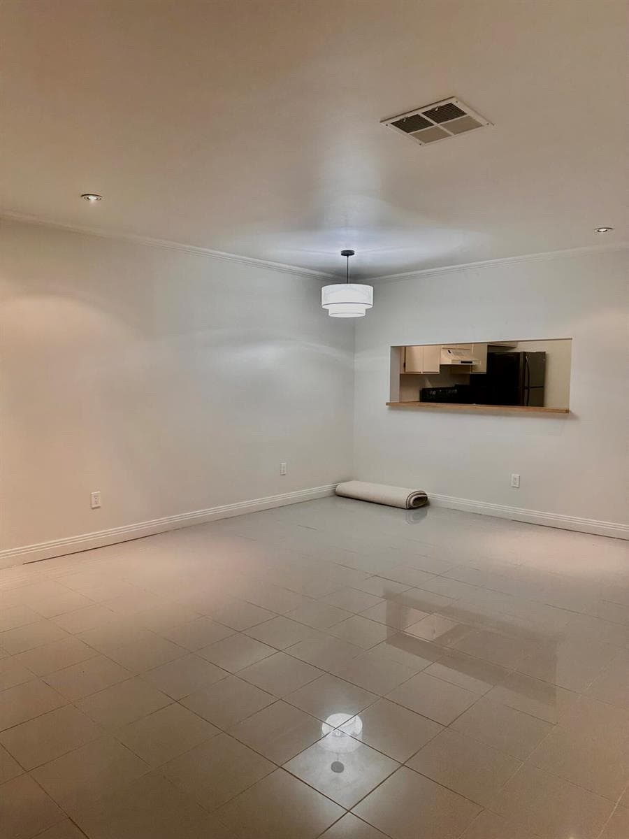 11605 NW 11TH Street, Pembroke Pines FL 33026 photo 2