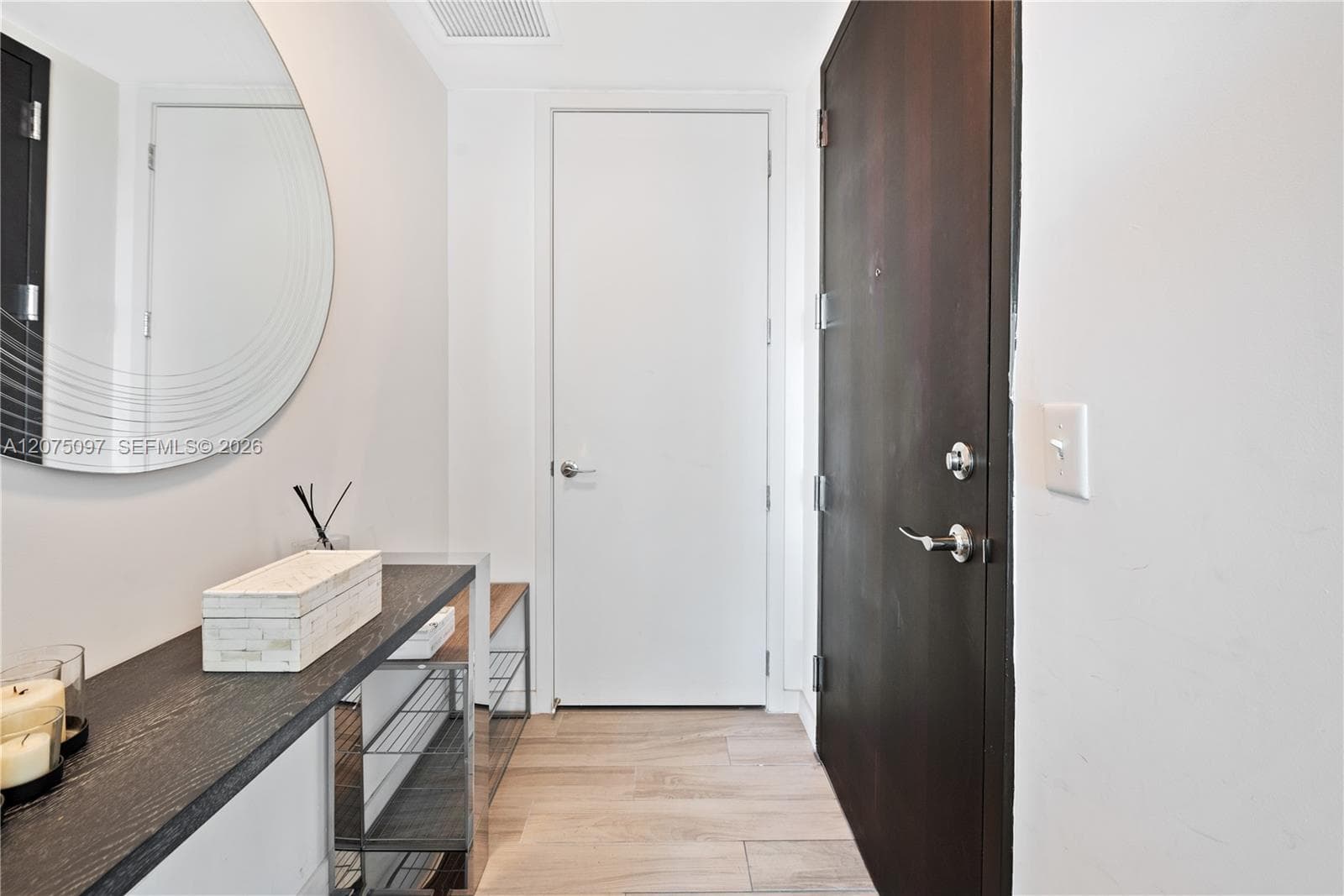 999 SW 1st Ave # 2504, Miami FL 33130 photo 2