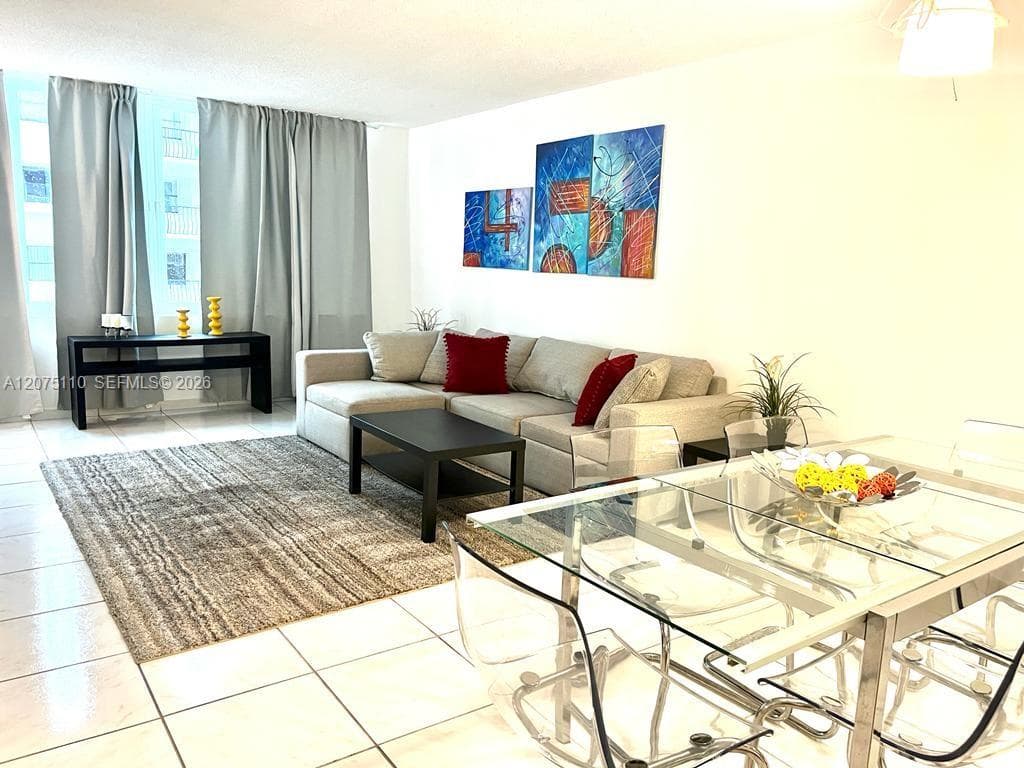 5401 Collins Ave # 311, Miami Beach, FL 33140 photo 2