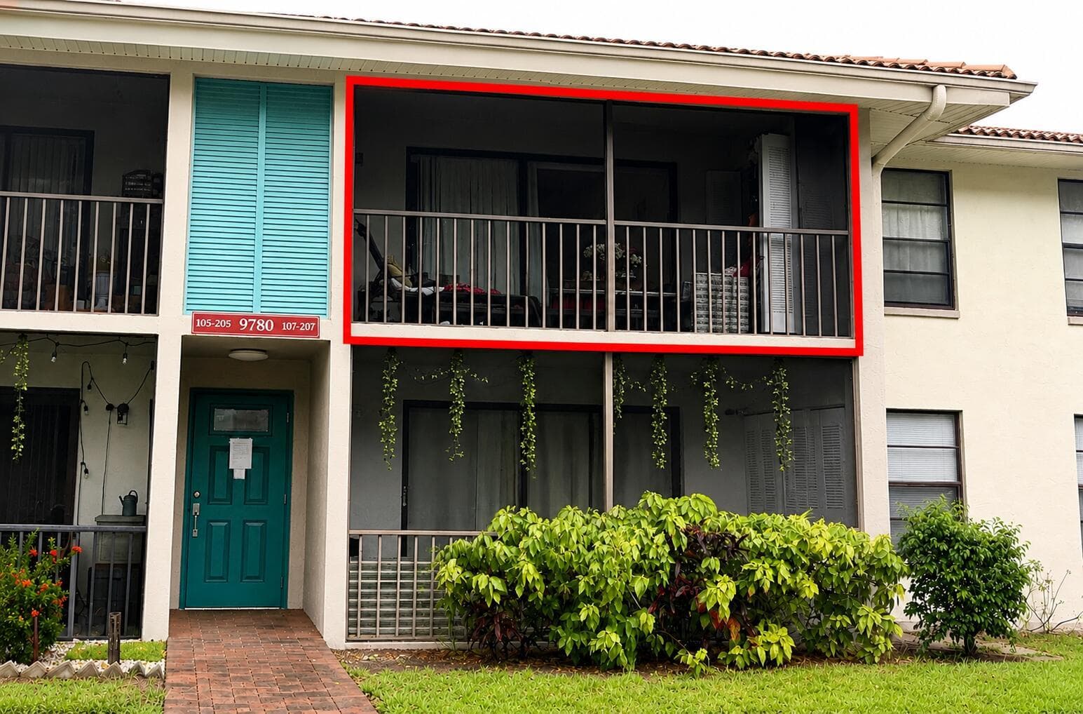 9780 PINEAPPLE TREE Drive # 207, Boynton Beach FL 33436