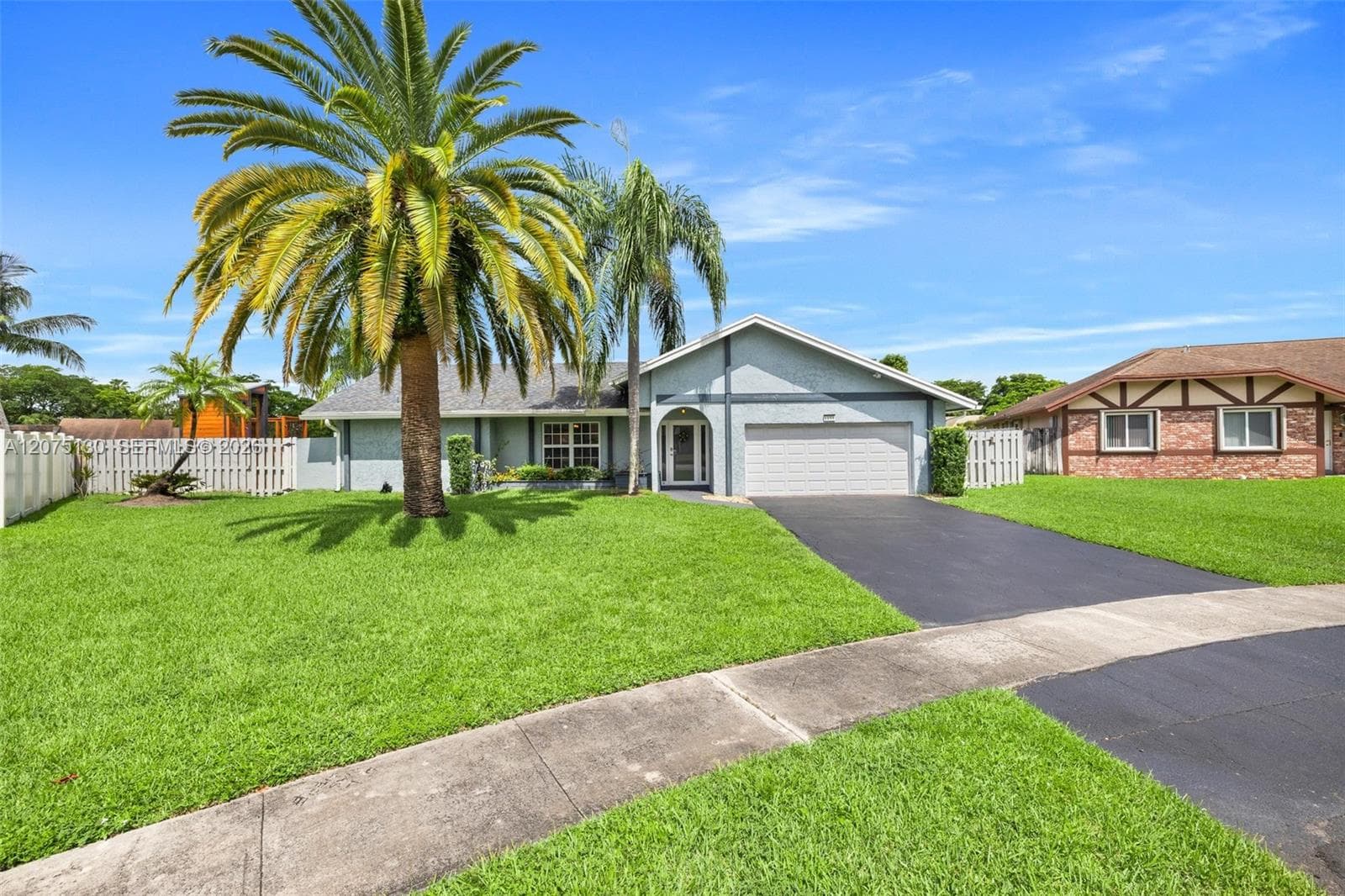 1151 NW 78th Ter, Plantation FL 33322 photo 2