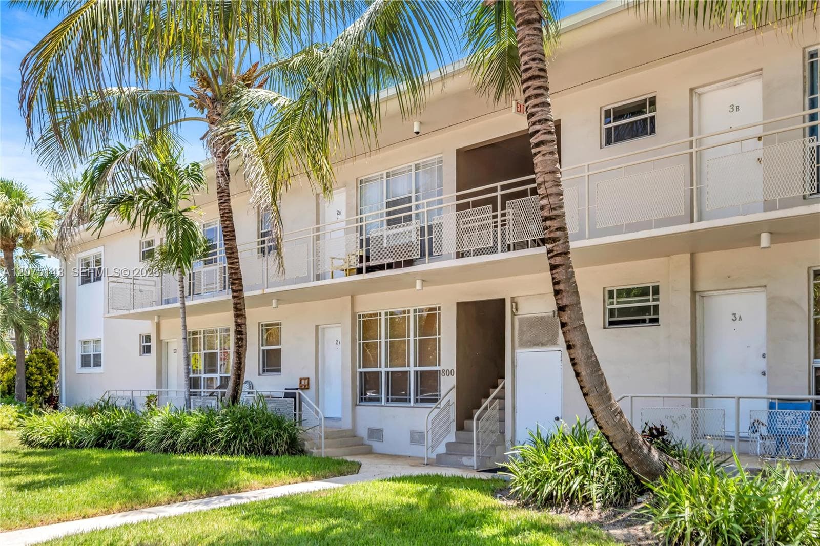 800 W 42nd St # 1B, Miami Beach FL 33140