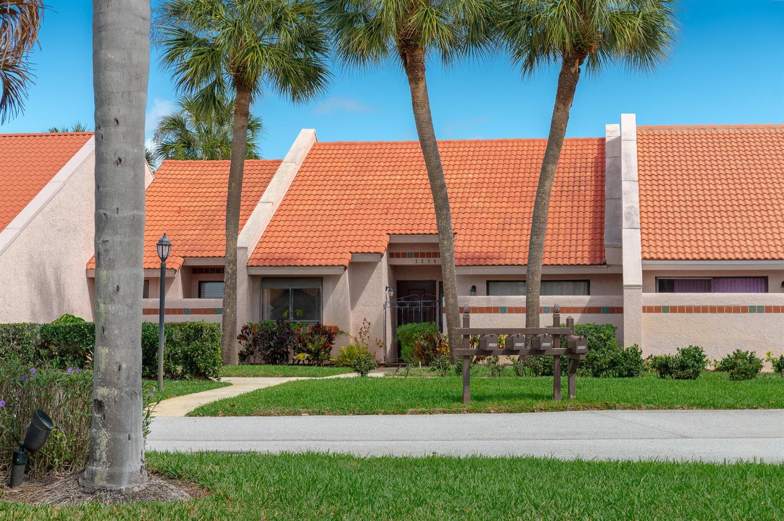 3504 SE SANDPIPER Circle, Port St. Lucie FL 34952