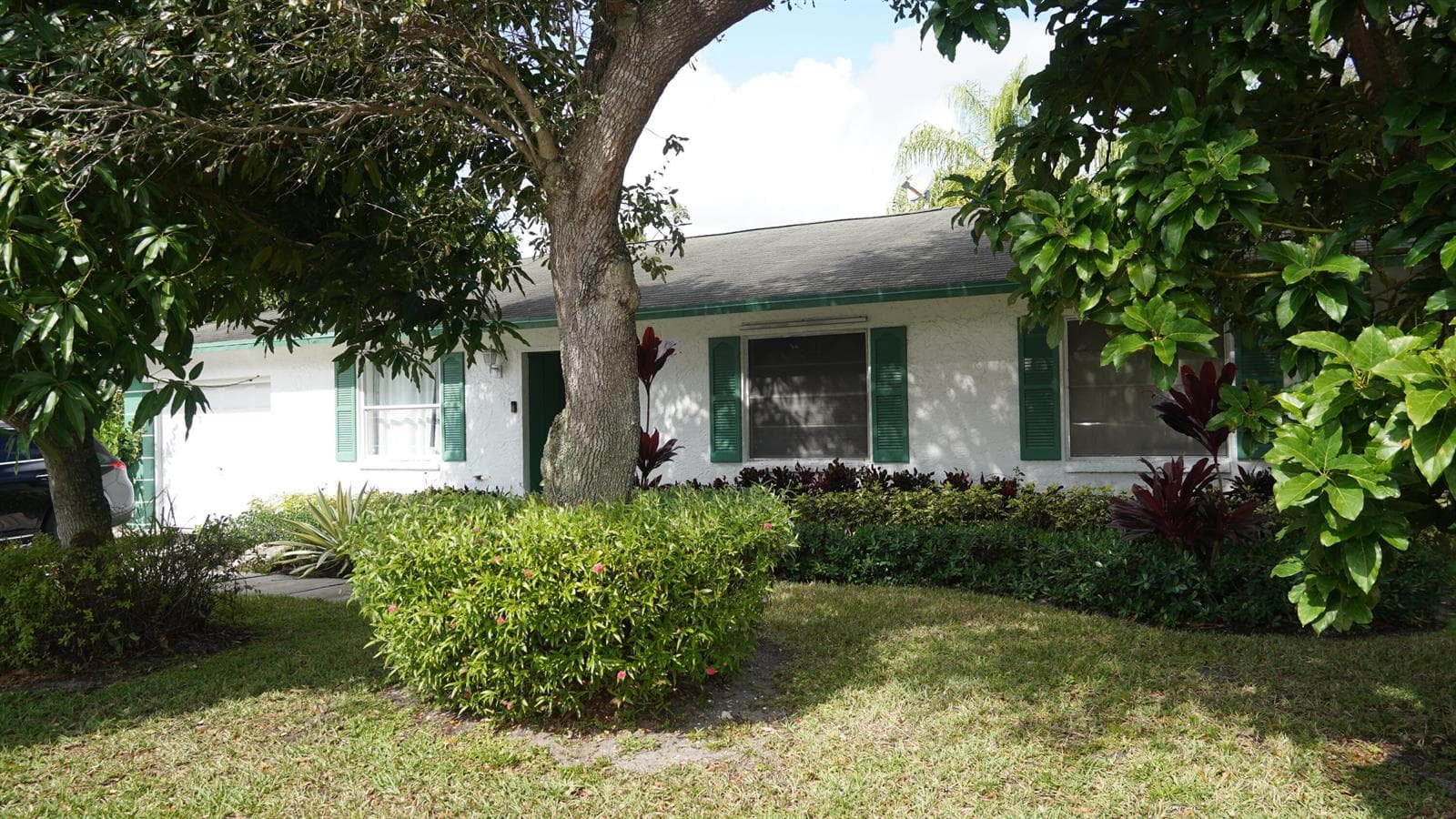 5805 BOSQUE Lane, West Palm Beach FL 33415 photo 2