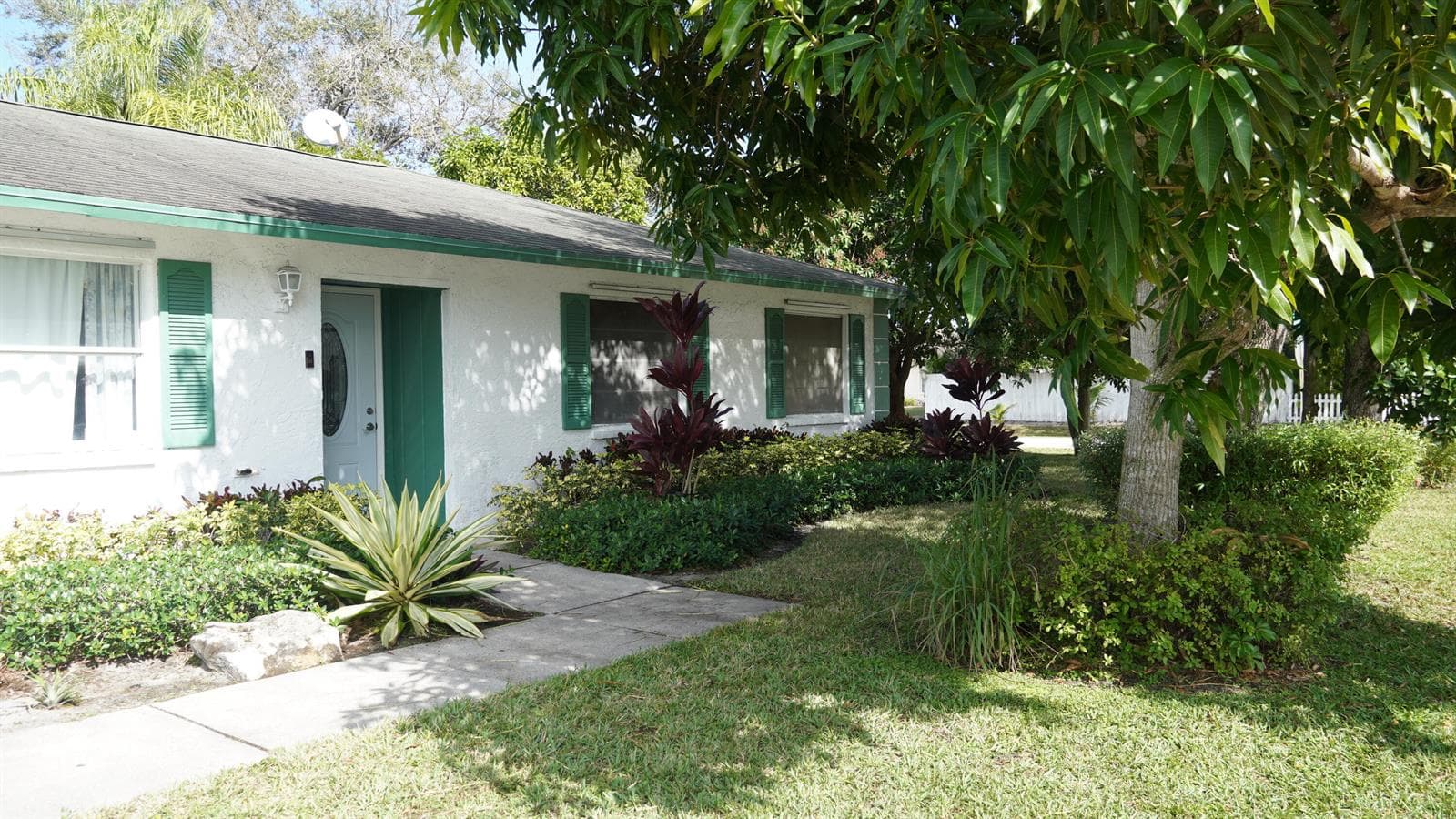 5805 BOSQUE Lane, West Palm Beach FL 33415 photo 5