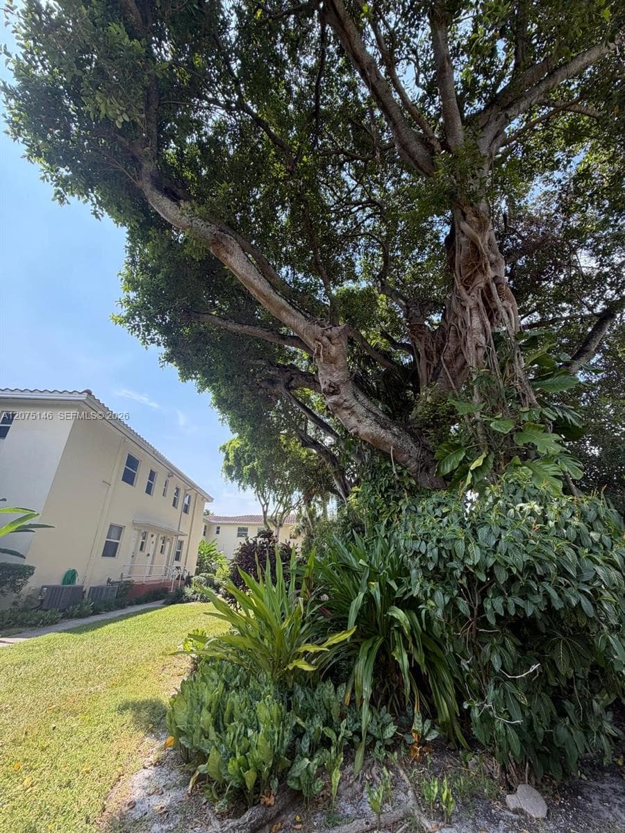 736 NE 92nd St # 2K, Miami Shores FL 33138 photo 3