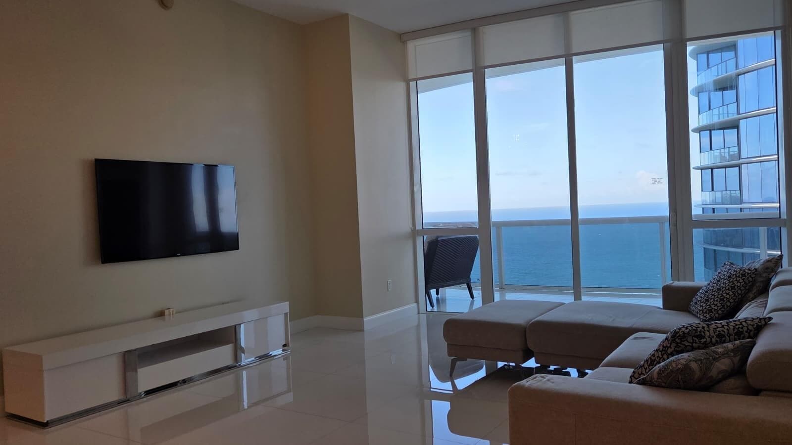15811 COLLINS Avenue # 3807, Sunny Isles Beach FL 33160 photo 3