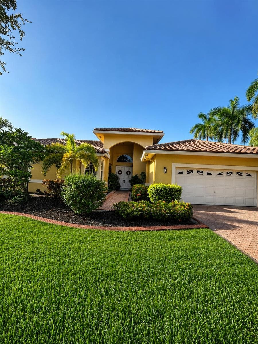 18301 NW 16th Street, Pembroke Pines FL 33029 photo 2