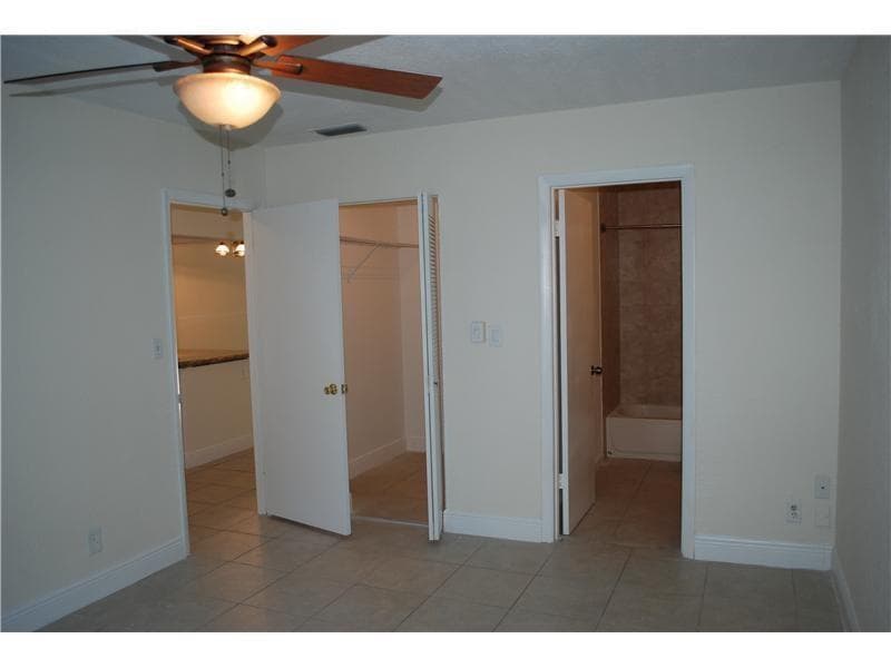 6557 NW 99th Avenue, Tamarac FL 33321 photo 4