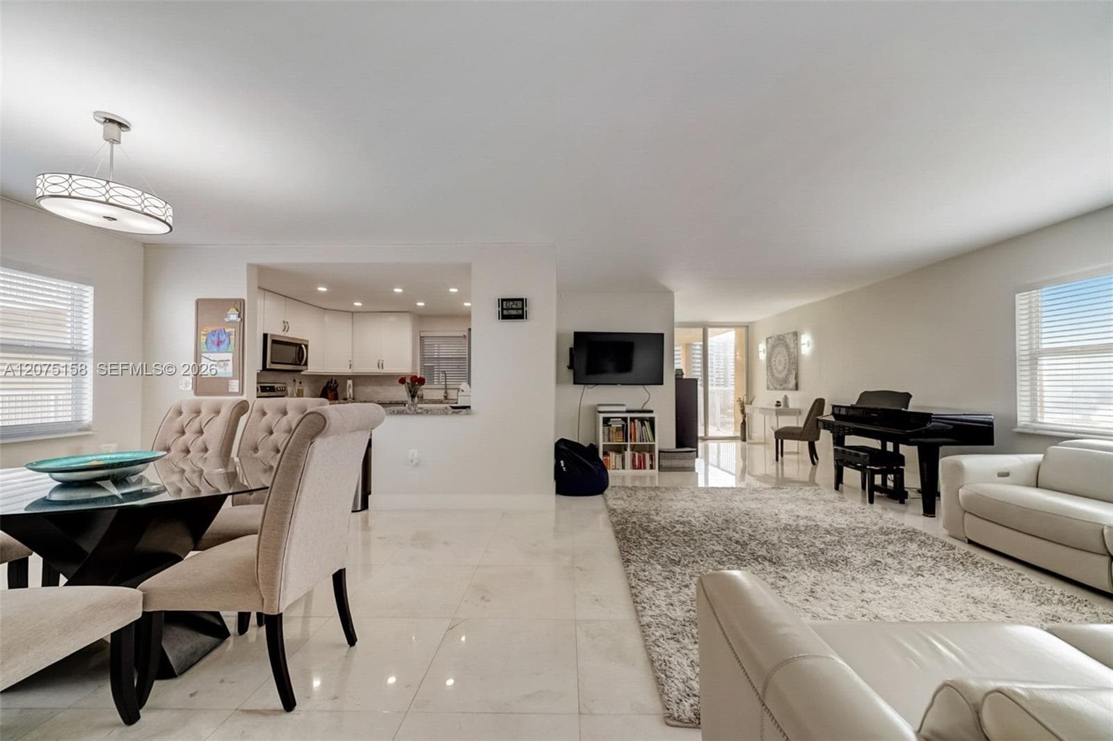 121 Golden Isles Dr # 907, Hallandale Beach FL 33009 photo 3