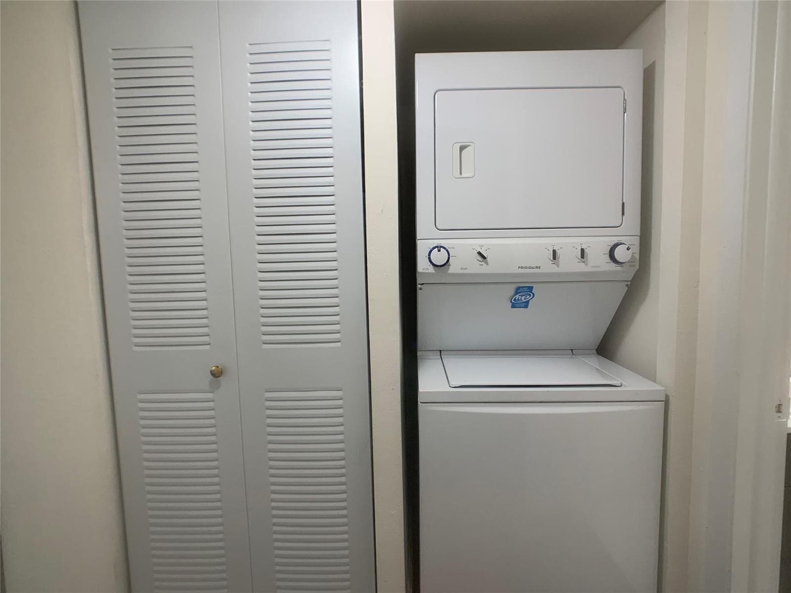 19455 NE 10 Avenue # 216, North Miami Beach FL 33179 photo 3