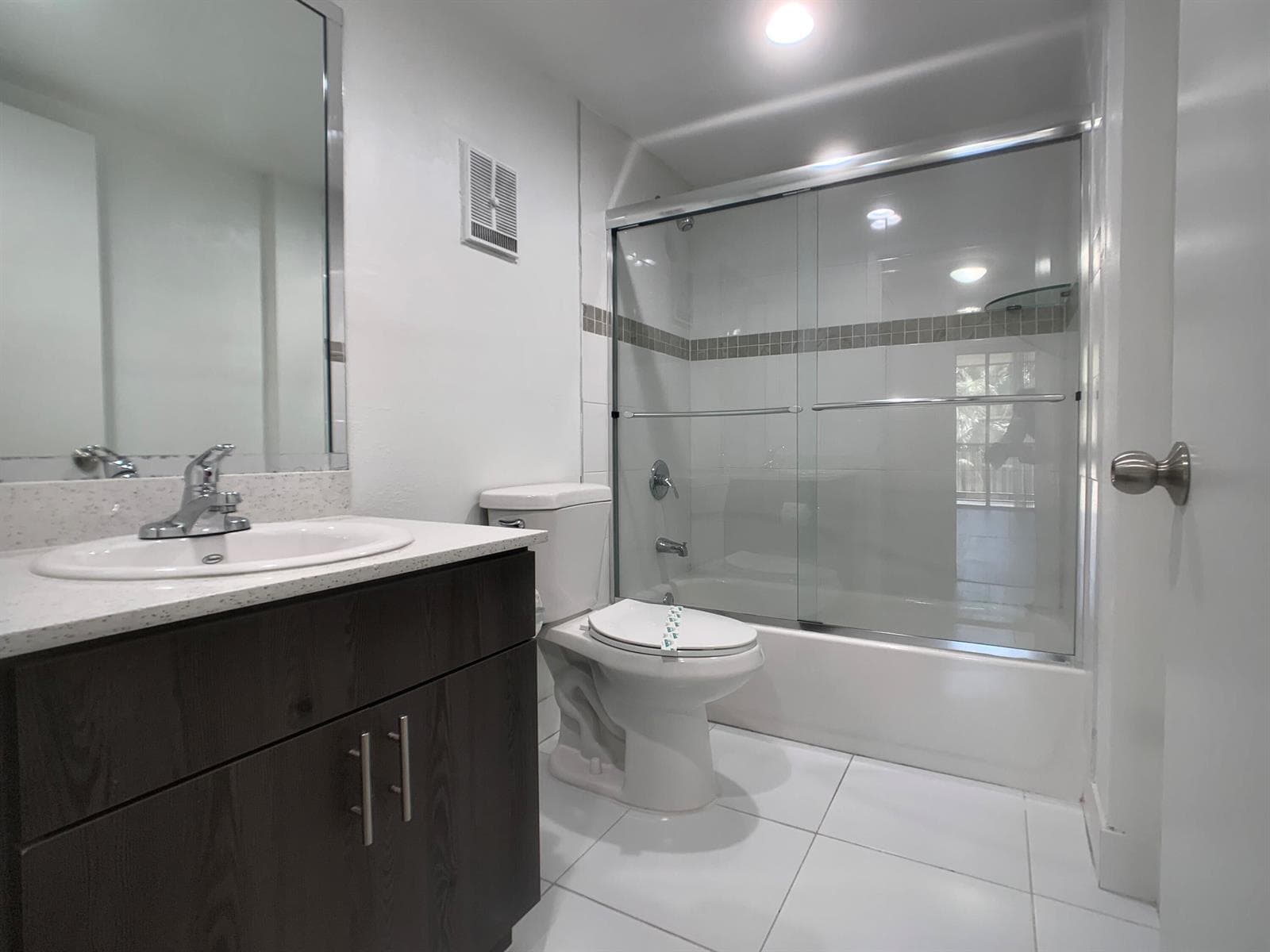 19455 NE 10 Avenue # 216, North Miami Beach FL 33179 photo 5
