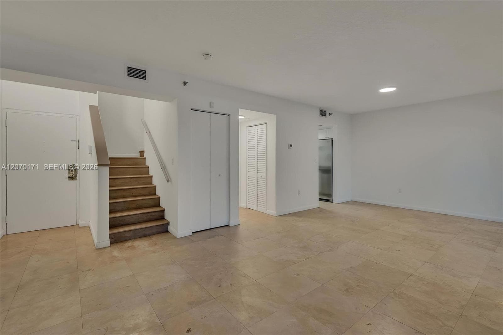 2560 S Tigertail Ave # 10, Miami FL 33133 photo 3