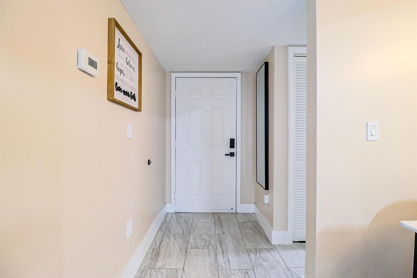 450 PALM Circle W # 106, Pembroke Pines FL 33025 photo 2