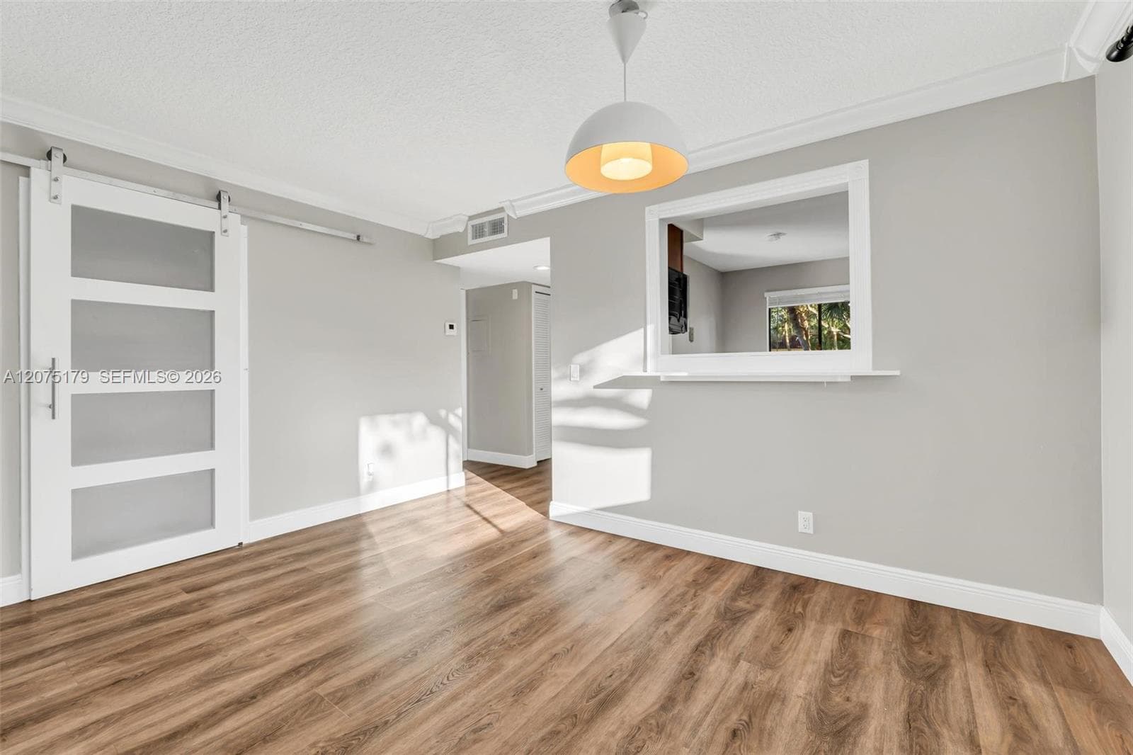402 Lakeview Dr # 201, Weston FL 33326 photo 3