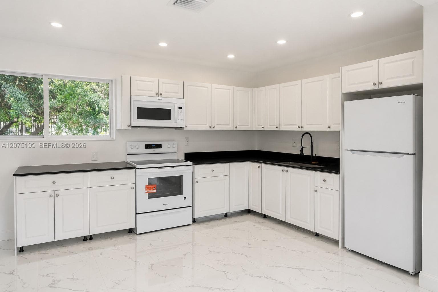 901 NW 116th St # 0, Miami FL 33168 photo 3