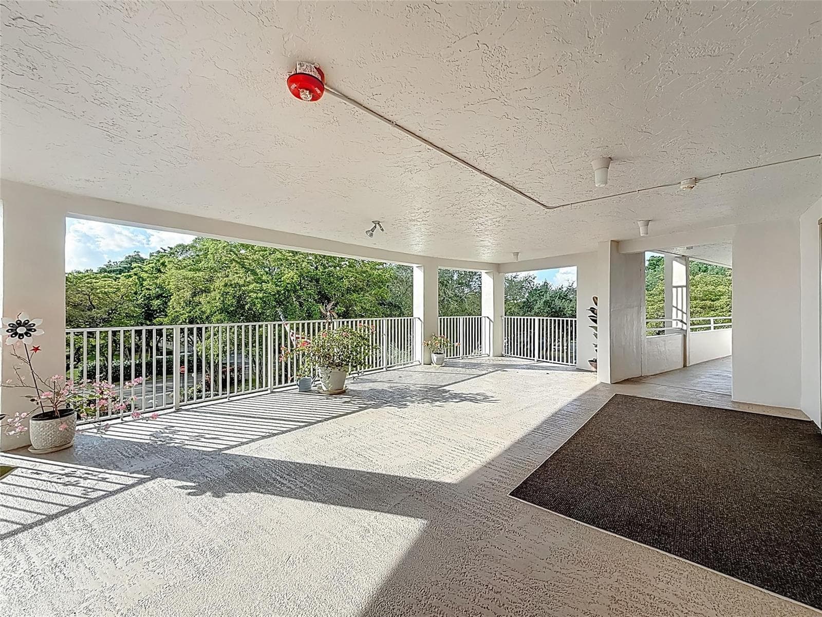 545 Oaks Lane # 410, Pompano Beach FL 33069 photo 5