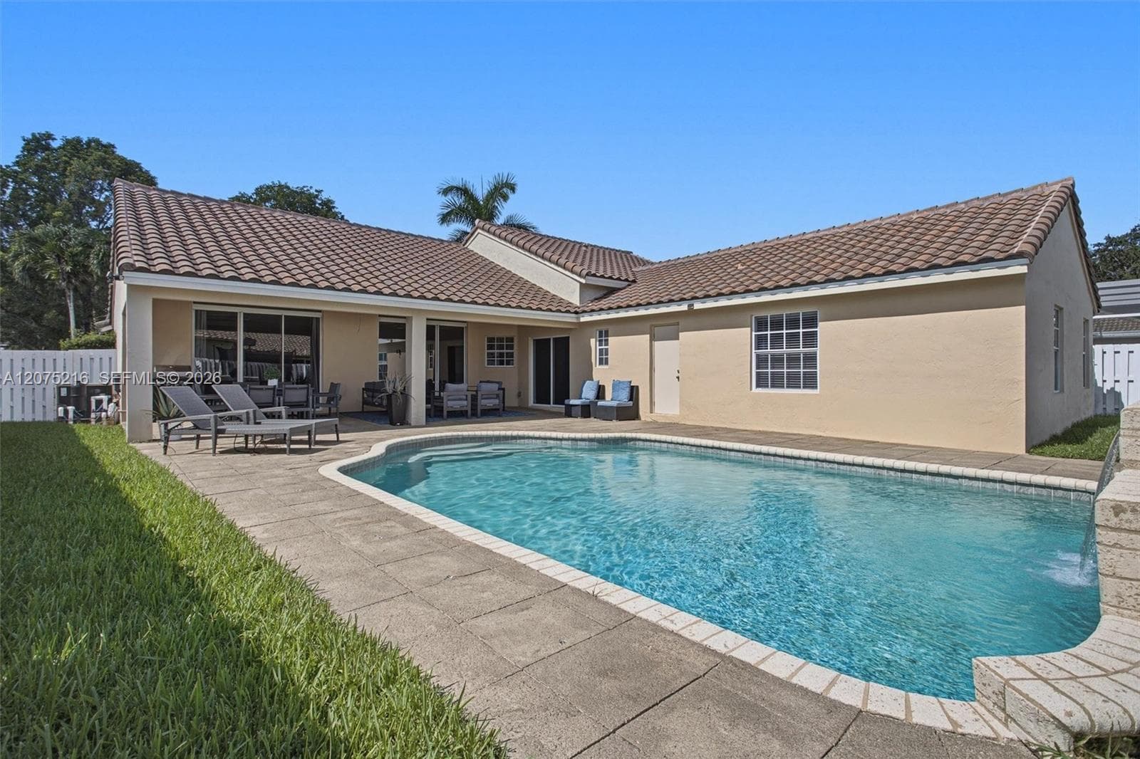 609 Verona Pl, Weston FL 33326 photo 3