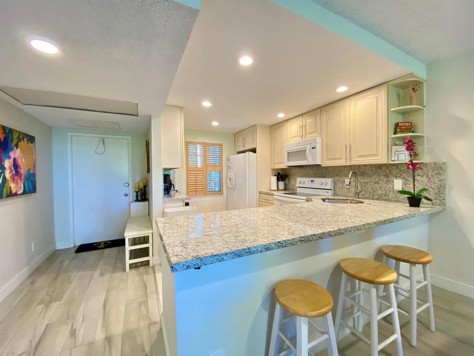 3800 OAKS CLUBHOUSE Drive # 311, Pompano Beach FL 33069 photo 2