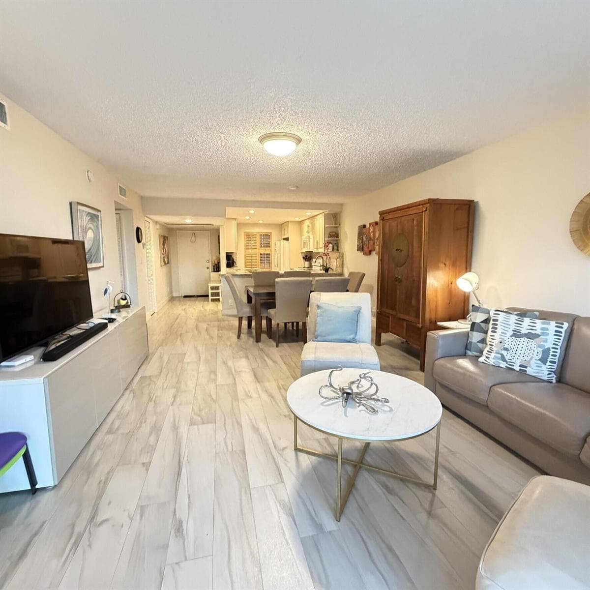 3800 OAKS CLUBHOUSE Drive # 311, Pompano Beach FL 33069 photo 4