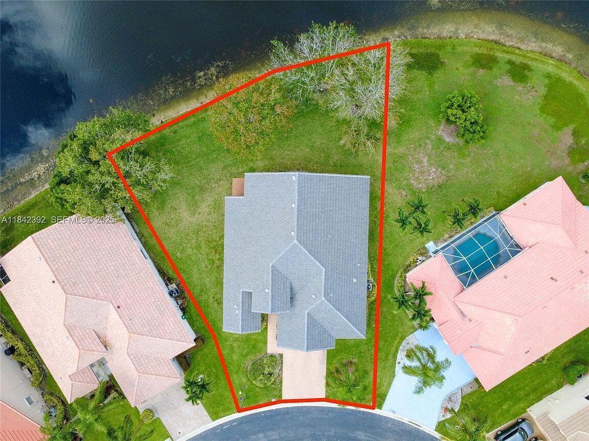 2549 EGRET LAKE Drive, FL 33413 photo 4