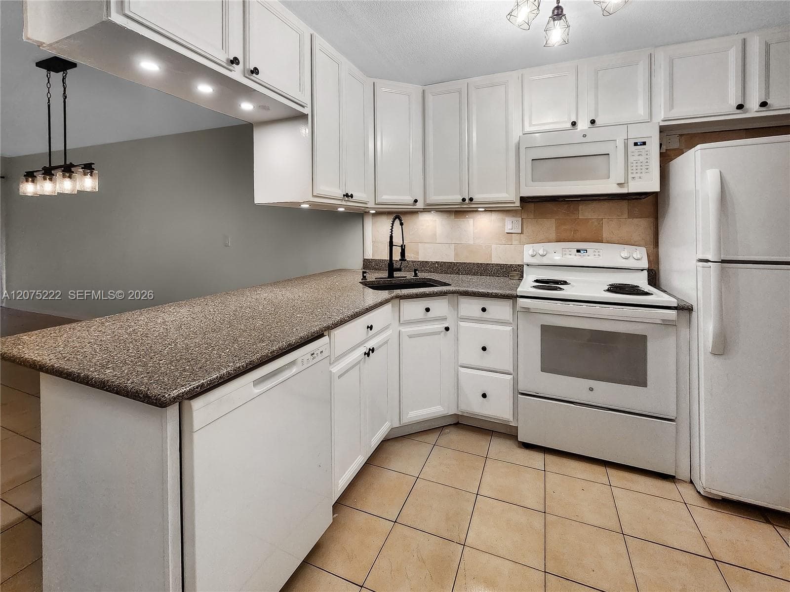 15385 S Dixie Hwy 22 Hwy, Palmetto Bay, FL 33157 photo 3