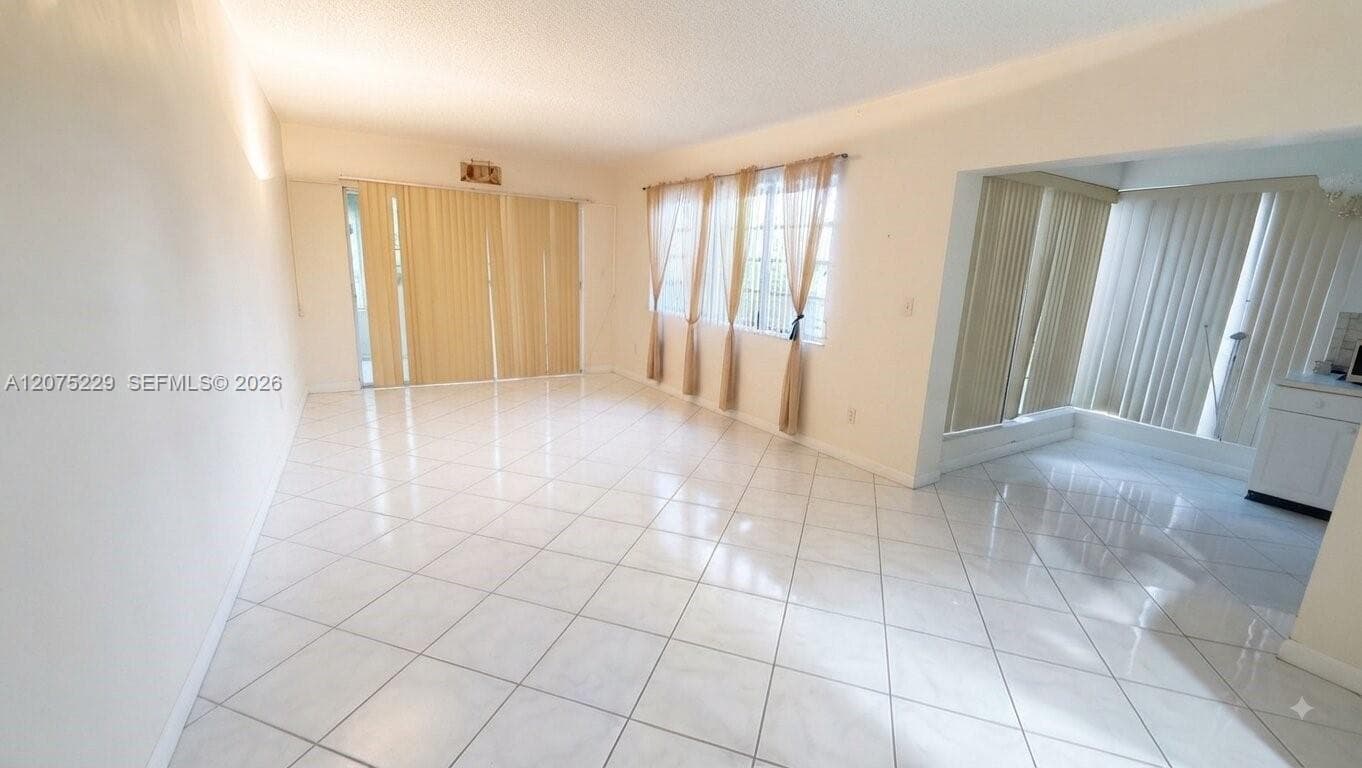 245 NE 191st St # 3012, Miami FL 33179 photo 4