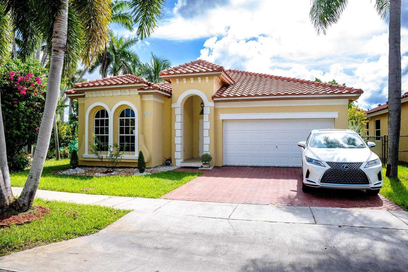 4901 SW 134TH Avenue, Miramar, FL 33027 photo 2