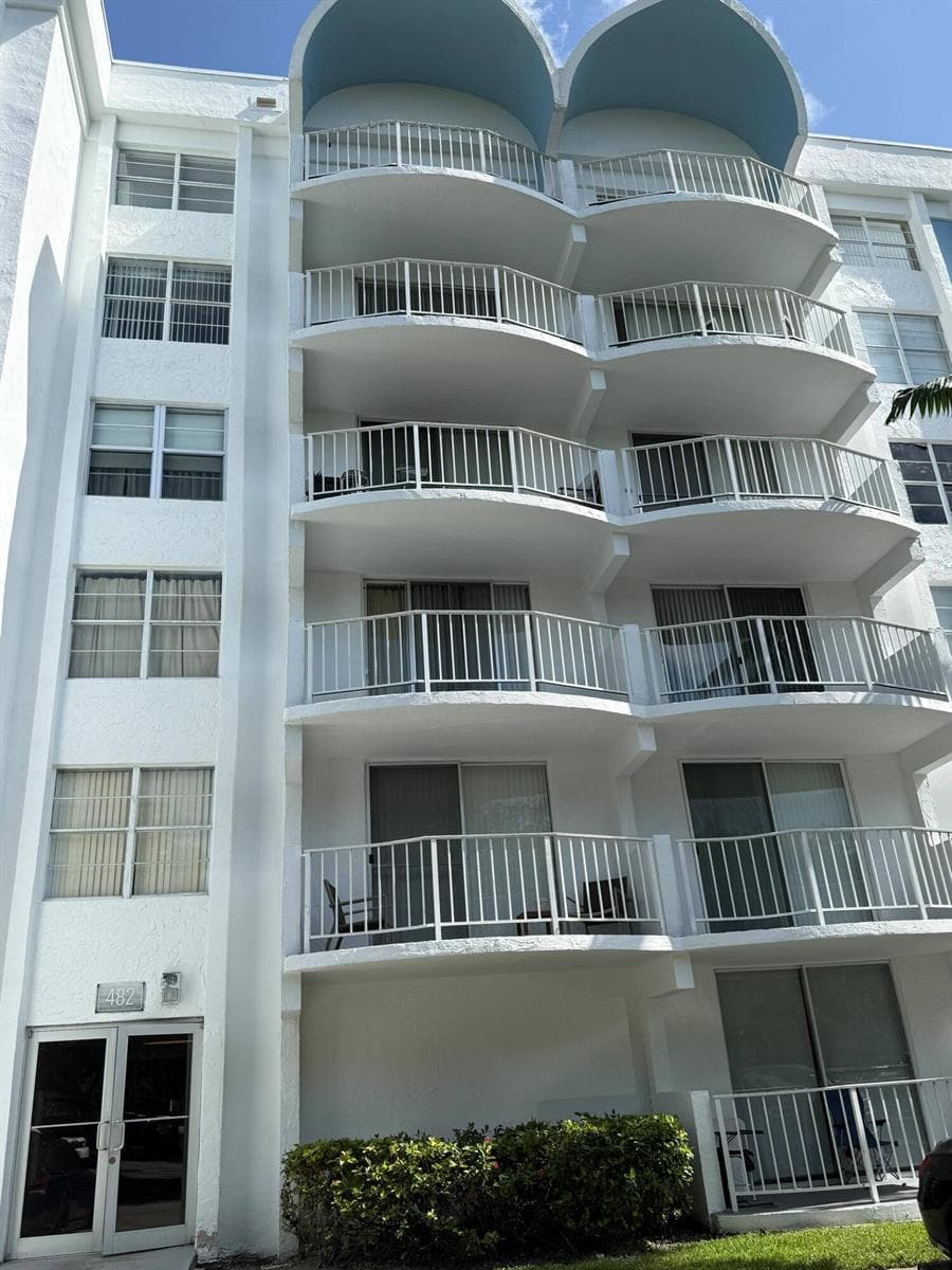 482 NW 165TH ST Road # 301, Miami FL 33169 photo 2