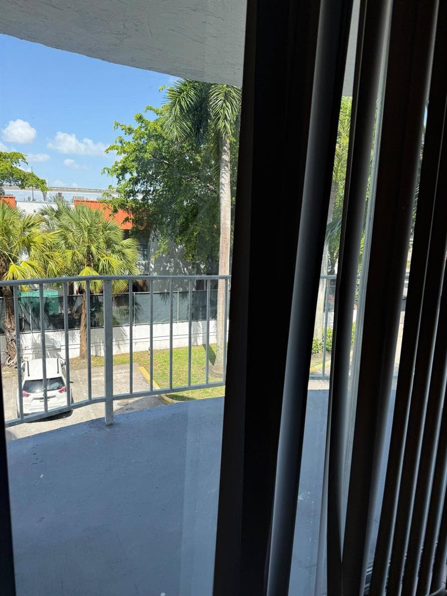 482 NW 165TH ST Road # 301, Miami FL 33169 photo 5