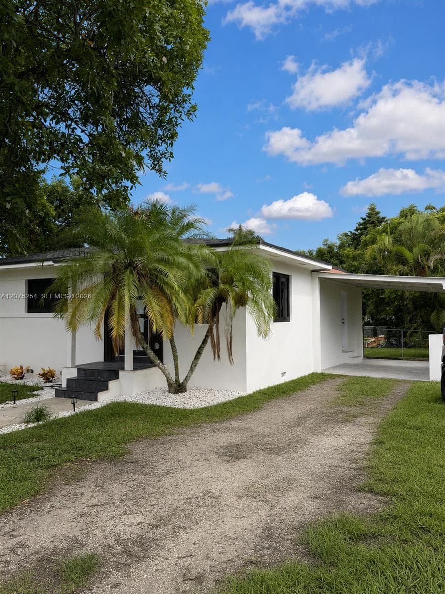 544 NW 12th St, Homestead FL 33030 photo 2