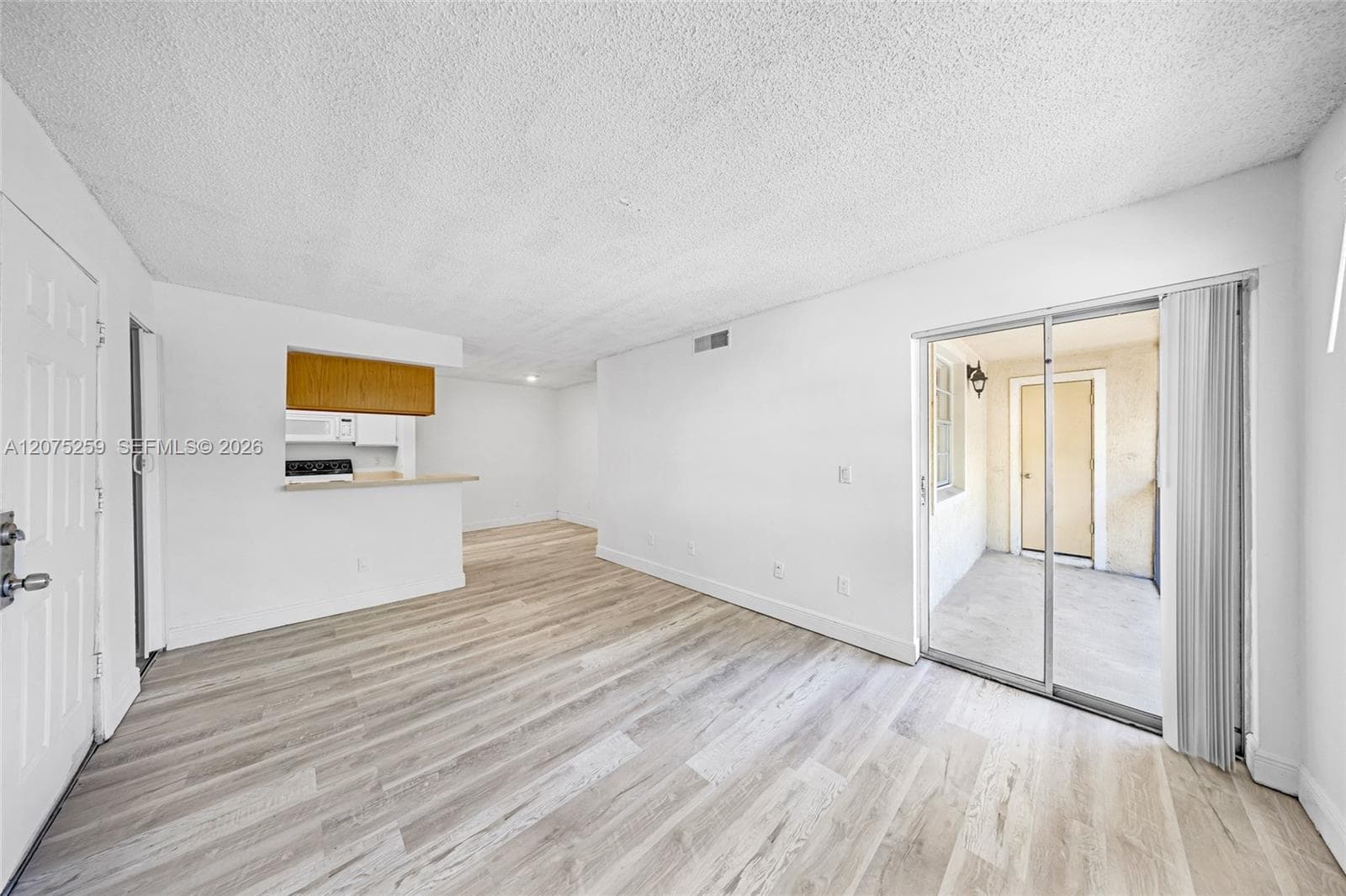 1237 SW 46th Ave # 806, Pompano Beach FL 33069
