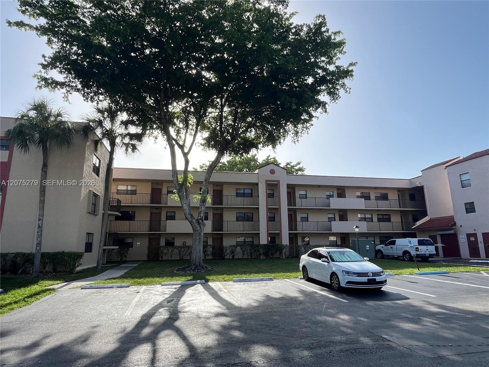3252 Foxcroft Rd # 104, Miramar FL 33025 photo 2